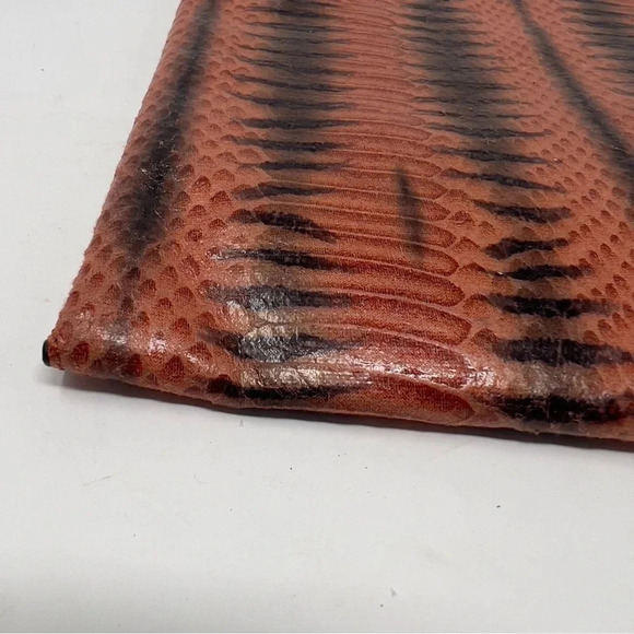 BCBGMAXAZRIA Faux Reptile Print Envelope Clutch Hand Bag Purse - Picture 7 of 10